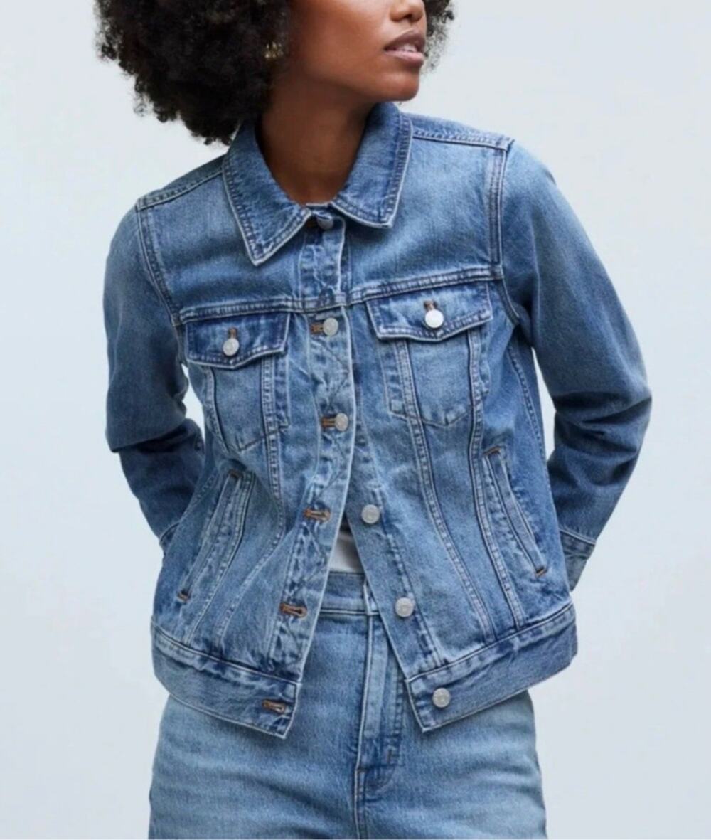 Madewell Womens Denim Trucker Jacket Small Blue Button Front Casual Fall Country